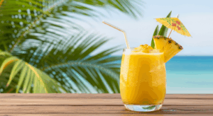 Tropical Smoothie Delight: Pineapple’s Perfect Refreshment