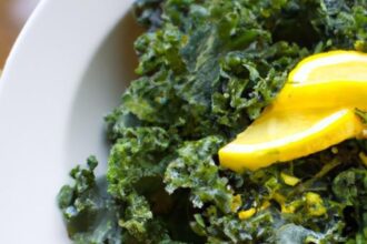 Zesty Kale Salad with Lemon: A Refreshing Superfood Boost