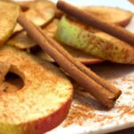 Crisp Apple Slices with Cinnamon: A Healthy Twist on Flavor