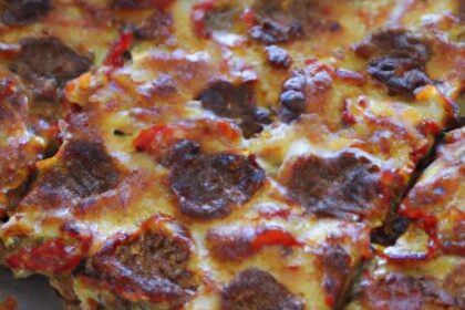 Delicious Cauliflower Crust Pizza: A Healthy Homemade Recipe