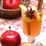 Cozy Up with Vibrant Non-Alcoholic Mulled Apple Cider