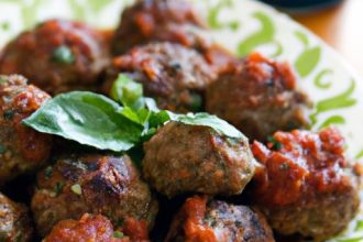 Crafting Perfect Homemade Italian Meatballs: A Flavor Journey